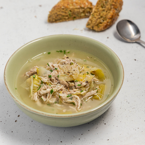 https://everydaygourmet.tv/recipes/cock-a-leekie-soup-with-a-prune-leek-scone