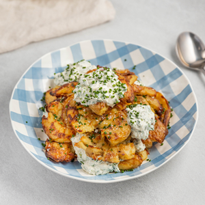 https://www.goodchefbadchef.com.au/recipes/smashed-potato-salad-with-spring-onion-greek-yoghurt