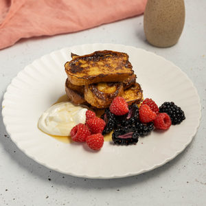 https://everydaygourmet.tv/recipes/french-toast-fingers-with-berries