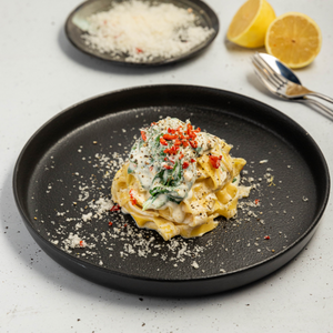 https://everydaygourmet.tv/recipes/spinach-and-ricotta-fettuccine