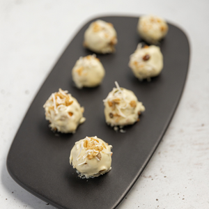 https://everydaygourmet.tv/recipes/carrot-cake-balls