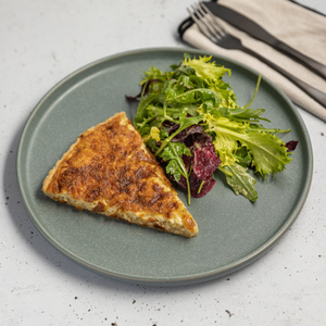 https://everydaygourmet.tv/recipes/gruyere-and-leek-tart