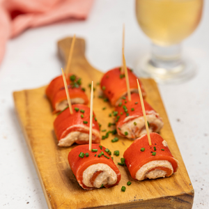 https://everydaygourmet.tv/recipes/tuna-hommus-wrapped-in-capsicum