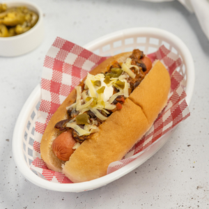 https://everydaygourmet.tv/recipes/chilli-dogs