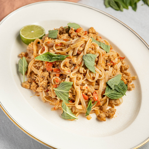 https://www.goodchefbadchef.com.au/recipes/thai-red-chicken-bolognese