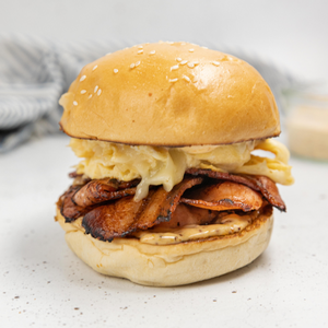 https://everydaygourmet.tv/recipes/bacon-egg-and-provolone-bun-with-mustard-mayo