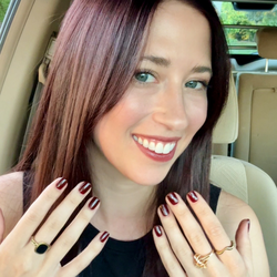 Dana @danaturenails