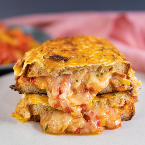 https://www.goodchefbadchef.com.au/recipes/three-cheese-peperonata-toastie