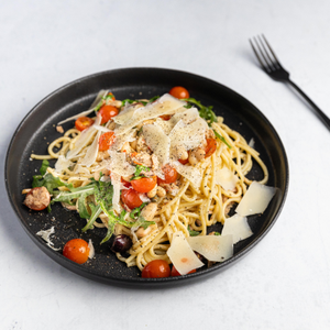 https://www.goodchefbadchef.com.au/recipes/tuna-white-bean-spaghetti-aglio-e-olio