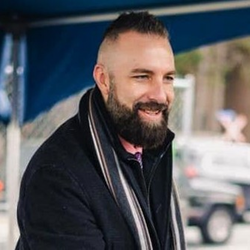 Andrew Holenchuk
