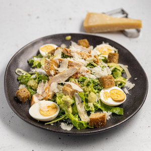 https://everydaygourmet.tv/recipes/nutrient-pimped-chicken-caesar-salad
