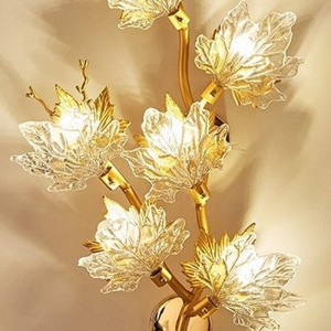 https://dreamspace.club/product/luxurious-gold-branch-and-crystal-maple-leaves-wall-lamp/