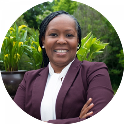 Coach Melissa Roberts