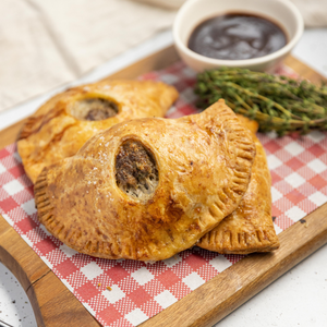https://everydaygourmet.tv/recipes/forfar-bridies