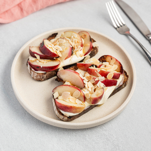 https://www.goodchefbadchef.com.au/recipes/whipped-fetta-and-grilled-peach-toast