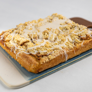https://www.goodchefbadchef.com.au/recipes/apple-crumble-focaccia-with-vanilla-drizzle