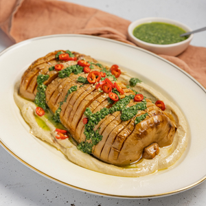 https://everydaygourmet.tv/recipes/hasselback-pumpkin-with-hommus