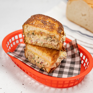 https://everydaygourmet.tv/recipes/ultimate-tuna-melt-toastie