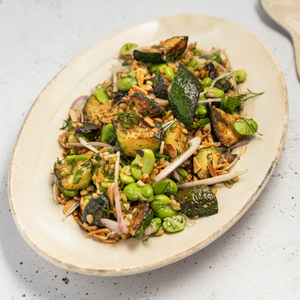 https://everydaygourmet.tv/recipes/zucchini-broad-bean-and-freekeh-salad