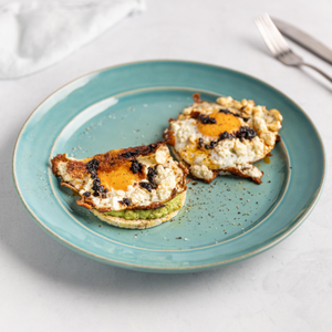 https://www.goodchefbadchef.com.au/recipes/fetta-chilli-egg-on-corn-thins