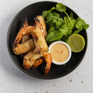 https://everydaygourmet.tv/recipes/prawn-spring-rolls-with-sweet-chilli-lime-mayo