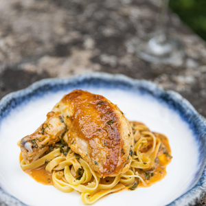 https://everydaygourmet.tv/recipes/chicken-chablisienne