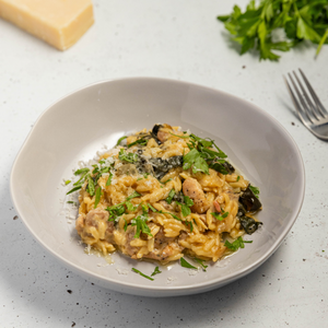https://everydaygourmet.tv/recipes/one-pan-chicken-and-risoni