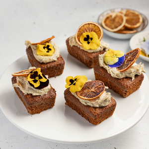 https://everydaygourmet.tv/recipes/whole-mandarin-cake-with-poppy-seed-icing