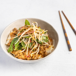 https://www.goodchefbadchef.com.au/recipes/beef-mince-curry-with-flat-rice-noodles