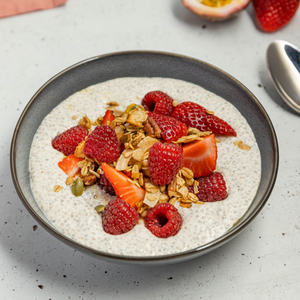 https://everydaygourmet.tv/recipes/chia-porridge-with-mixed-red-berries