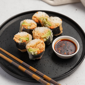 https://everydaygourmet.tv/recipes/spicy-sushi-rice-paper-rolls