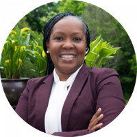 Coach Melissa Roberts